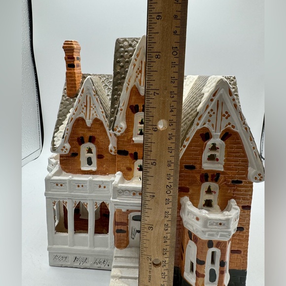 Department 56 the Original Snow Village Haversham House - Picture 10 of 12